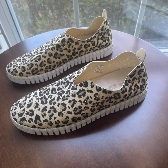 **SOLD** Ilse Jacobsen Leopard Print